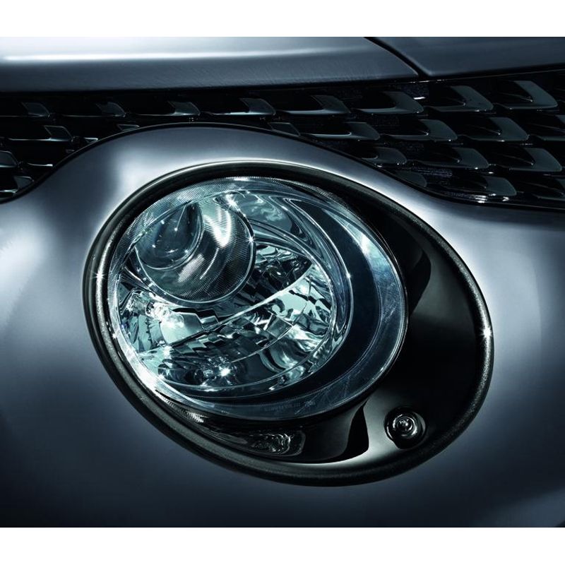 Nissan Juke (F15E) Black Headlamp Finishers With /Head Lamp Washers