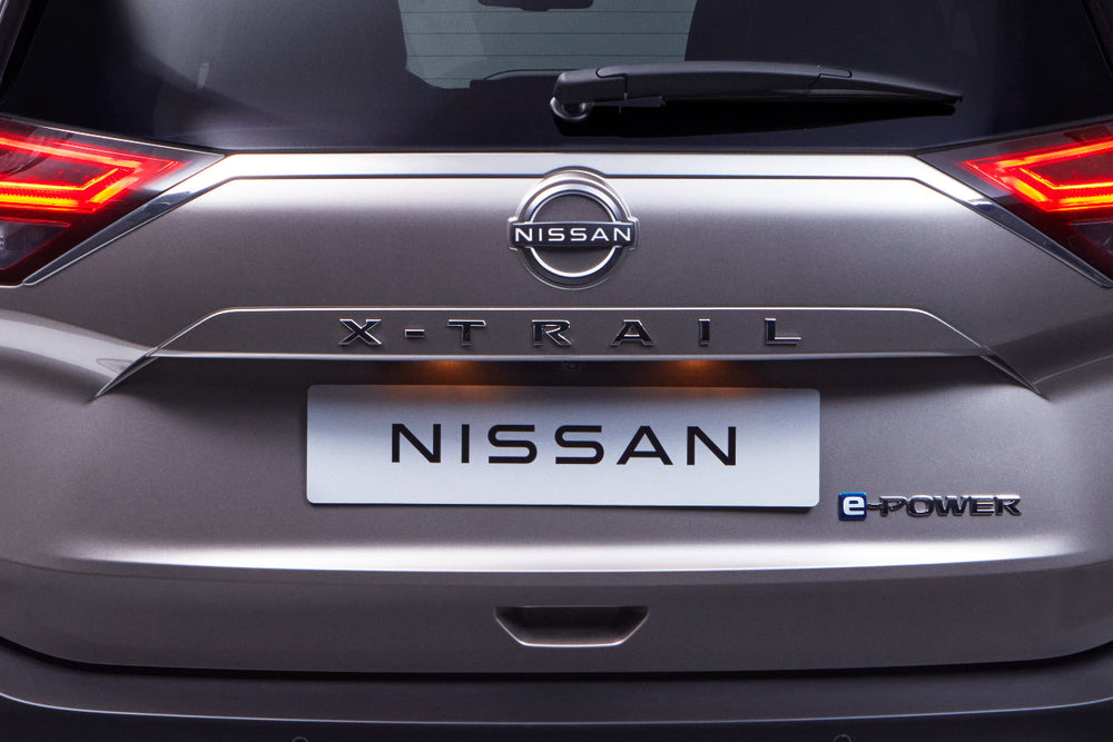 Nissan Trunk Upper Finisher, Chrome - X-Trail (T33)